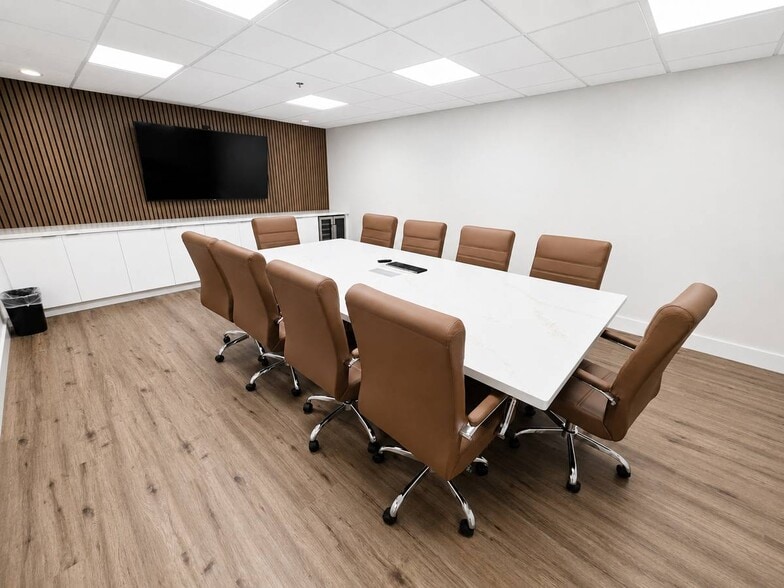 More Photos Of 6100 Griffin Rd, Davie Medical For Lease