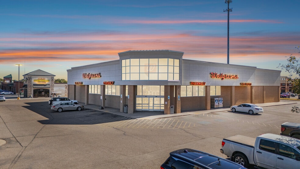 Primary Photo Of 2417 82nd St, Lubbock Drugstore For Sale