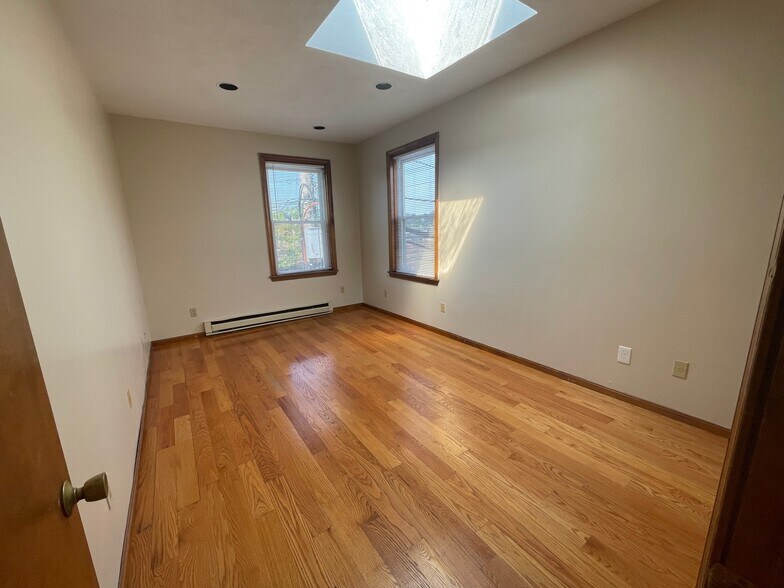 More Photos Of 2-4 Prescott St, Boston Storefront Retail Residential For Sale