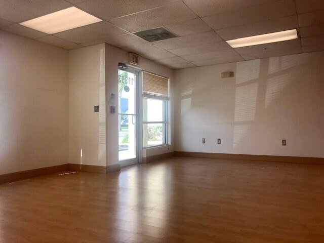 More Photos Of 11379-11399 NW 122nd St, Medley Warehouse For Sale