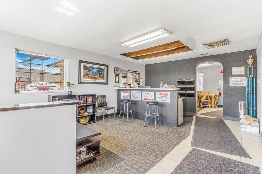 More Photos Of 5855 Quebec St, Commerce City Auto Repair For Sale