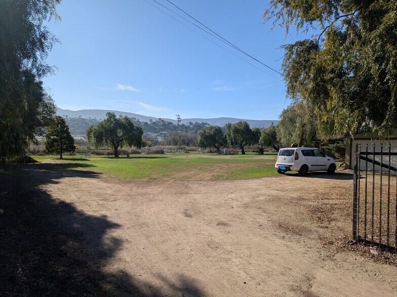 More Photos Of 440 Cribbage Ln, San Marcos Industrial For Lease