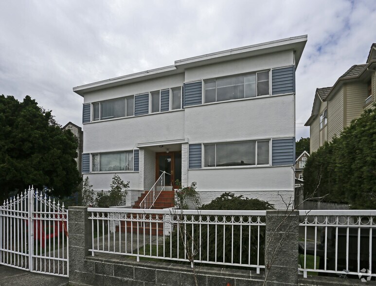 More Photos Of 2425 W Broadway, Vancouver Apartments For Sale