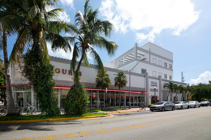 More Photos Of 540 Lincoln Rd, Miami Beach Office For Lease