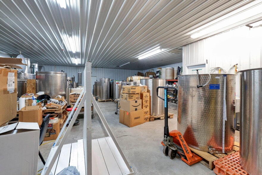 More Photos Of 1900 Winchester Southern Rd, Canal Winchester Winery Vineyard For Sale