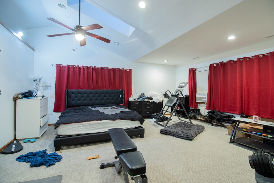 More Photos Of 40523 N Il Route 83, Antioch Apartments For Sale