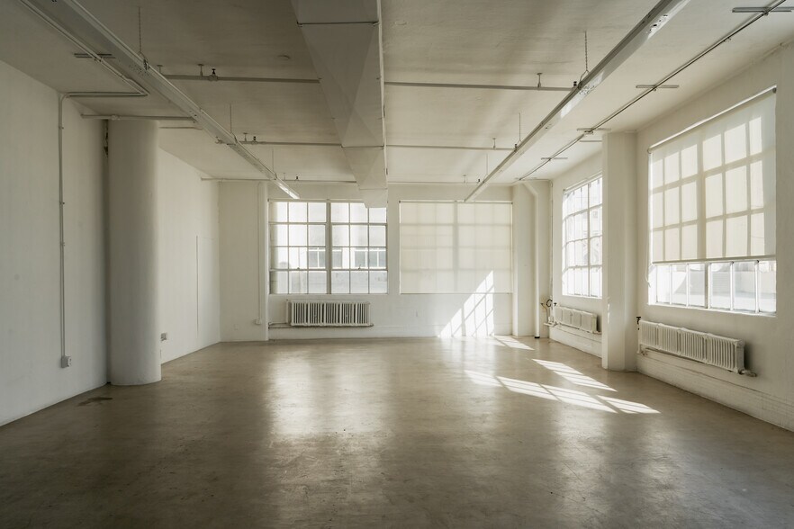 More Photos Of 719 S Los Angeles St, Los Angeles Loft Creative Space For Lease