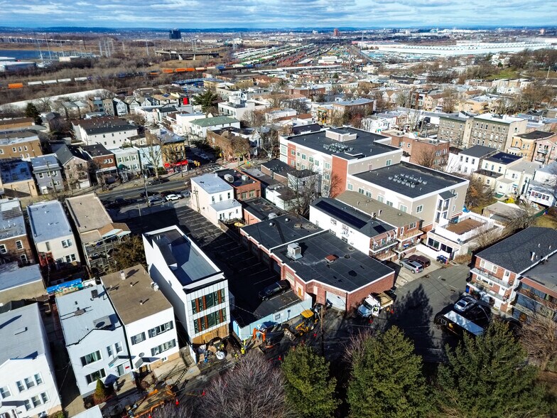 More Photos Of 3218 John F Kennedy Blvd, Jersey City Office For Lease