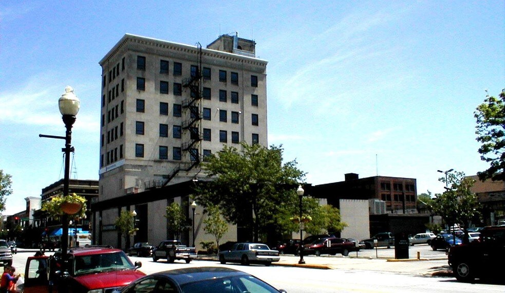 More Photos Of 105 E Galena Blvd, Aurora Office For Sale