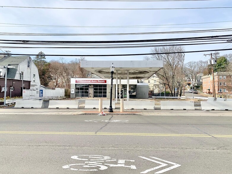 More Photos Of 936 Hope St, Stamford Service Station For Sale