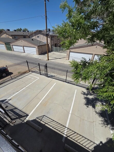 More Photos Of 465 E Palmdale Blvd, Palmdale Loft Creative Space For Lease