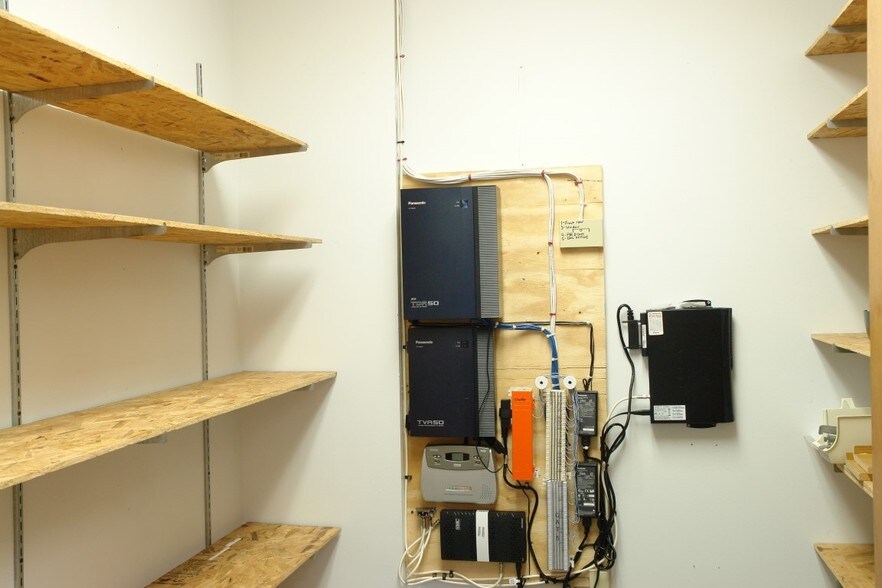 More Photos Of 103 Church St, O'Fallon Medical For Lease