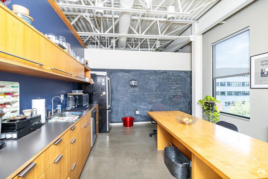 More Photos Of 161 S 1st St, Milwaukee Loft Creative Space For Lease