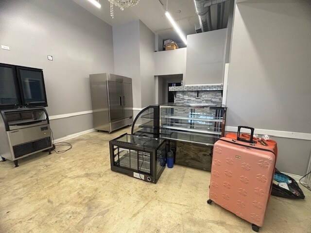 More Photos Of 4000-4022 S Western Ave, Chicago Multifamily For Sale
