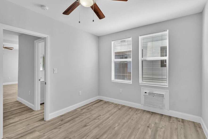 More Photos Of 1142 SW 4th St, Miami Apartments For Sale