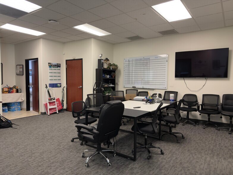 More Photos Of 5580 S Fort Apache Rd, Las Vegas Office For Lease