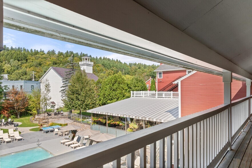 More Photos Of 18 Main St, Stowe Hotel For Sale