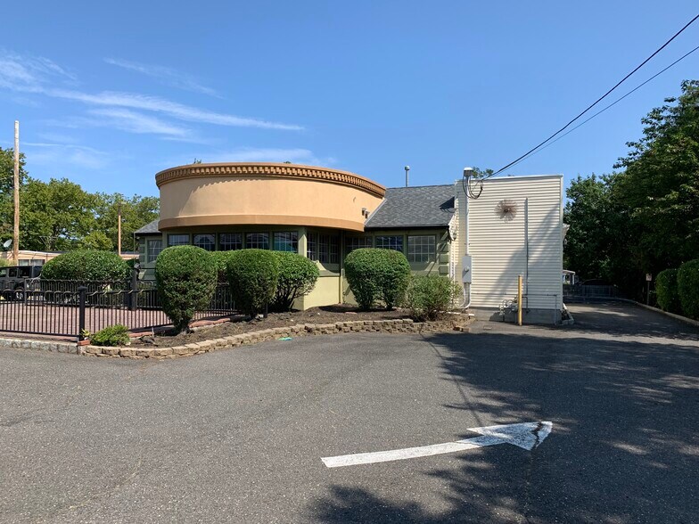 More Photos Of 3115 State Route 35, Hazlet Restaurant For Sale
