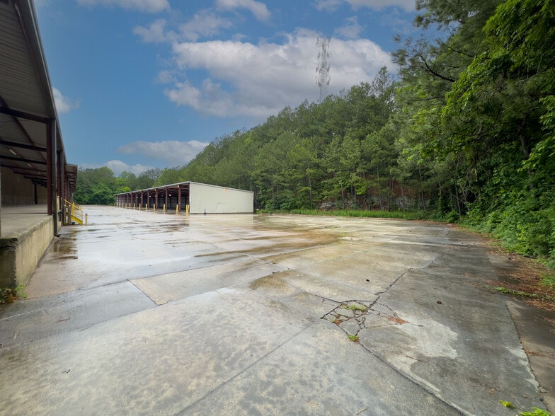 More Photos Of 1695 Buford Hwy, Duluth Warehouse For Sale