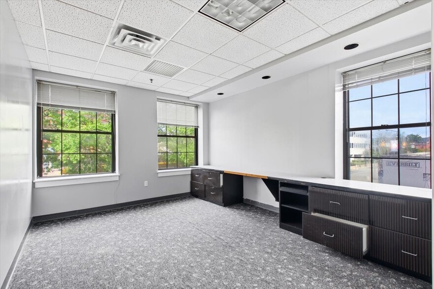 More Photos Of 16-22 E Union St, Wilkes-Barre Apartments For Sale