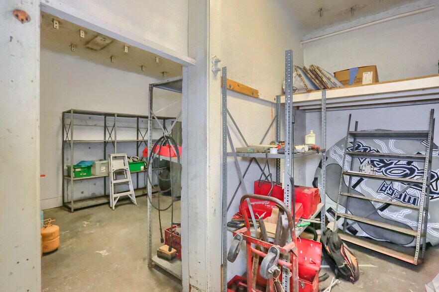 More Photos Of 97 Helen St, McKees Rocks Warehouse For Sale