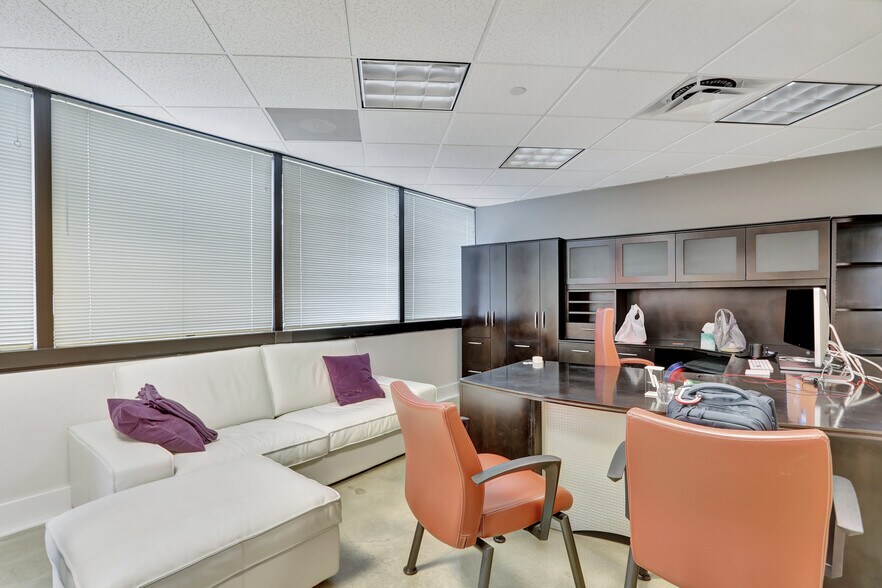 More Photos Of 200 S Andrews Ave, Fort Lauderdale Medical For Sale
