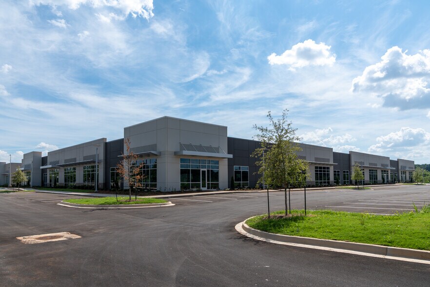 More Photos Of 7000 Redstone Gtwy, Huntsville Office For Lease