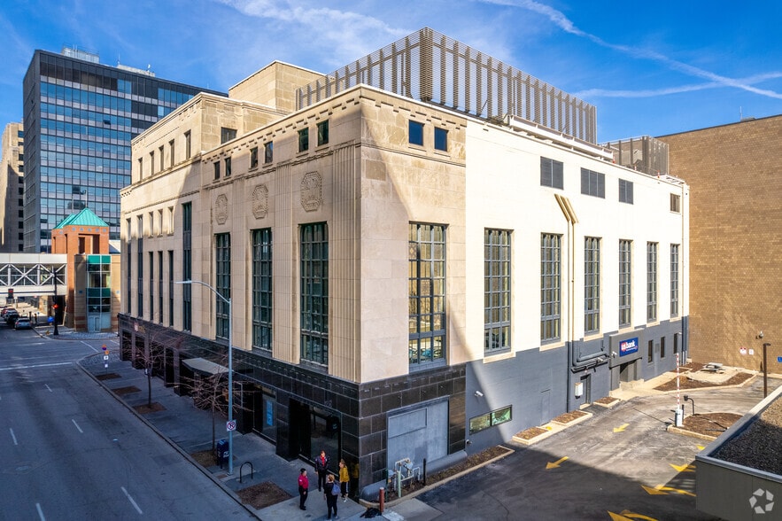 More Photos Of 520 Walnut St, Des Moines Office For Lease