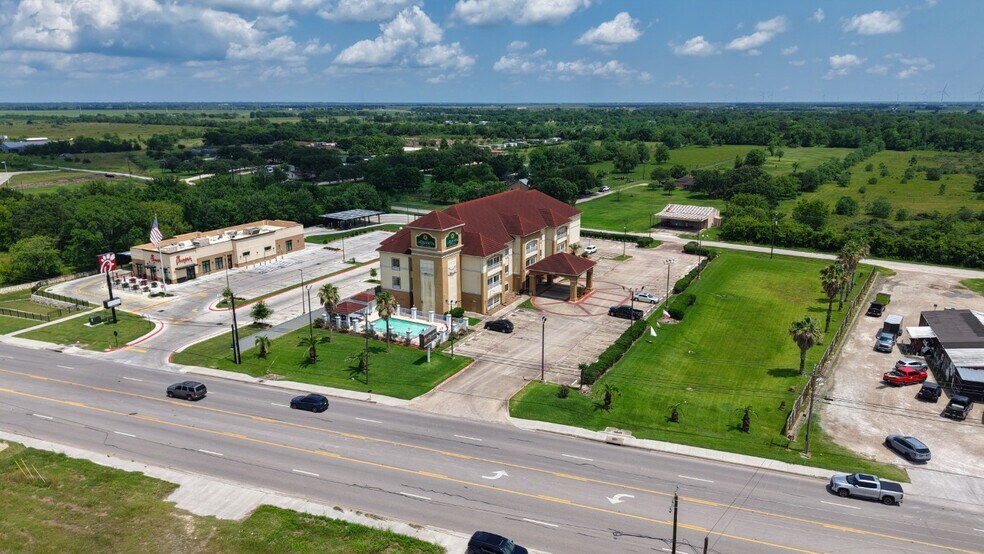 More Photos Of 5300 7th St, Bay City Hospitality For Sale