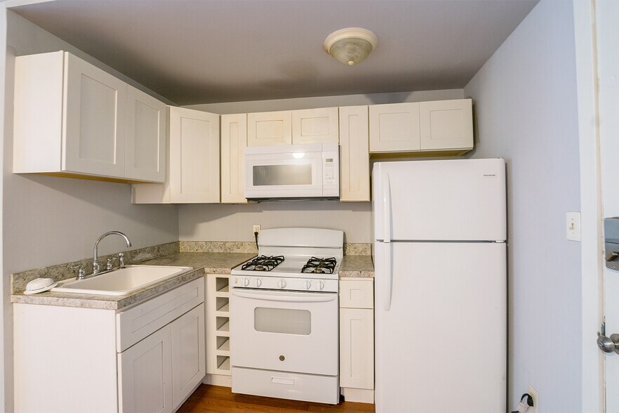 More Photos Of 2115 N 63rd St, Philadelphia Apartments For Sale