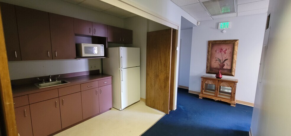 More Photos Of 6572 River Park Dr, Riverdale Coworking Space