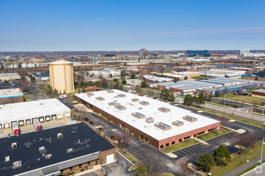 More Photos Of 1300-1320 Plum Grove Rd, Schaumburg Light Manufacturing For Lease