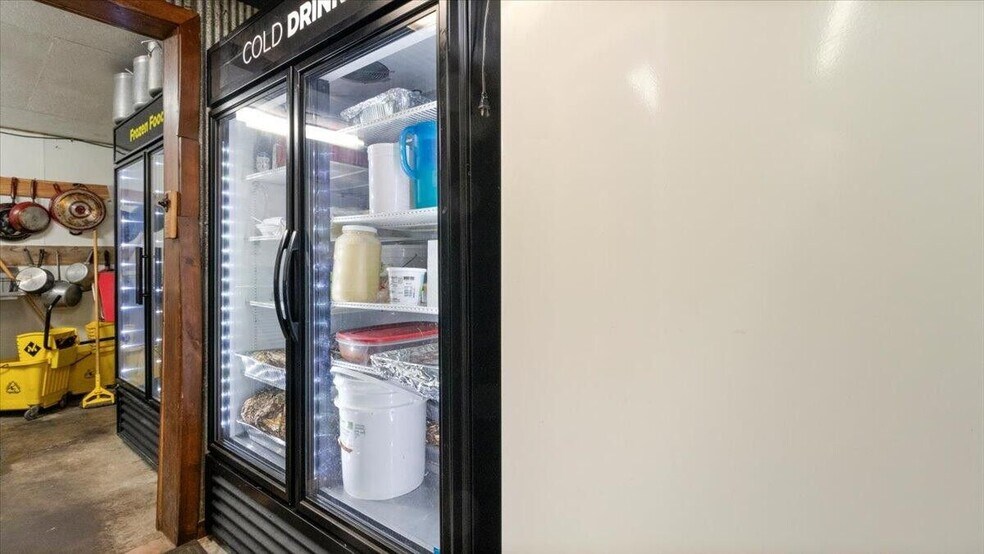 More Photos Of 1027 Porter Wagoner Blvd, West Plains Restaurant For Sale