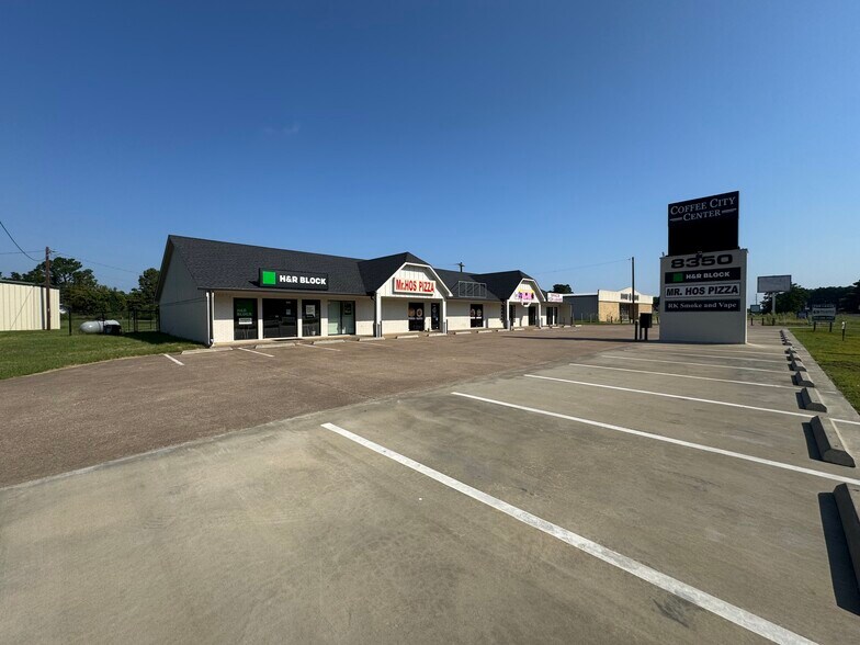More Photos Of 8350 State Highway 155, Frankston Storefront Retail Office For Lease