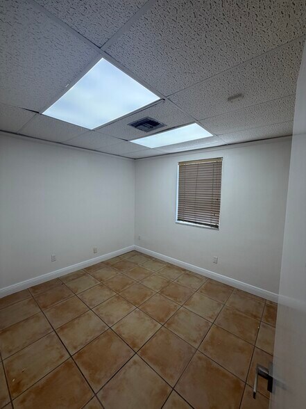 More Photos Of 1933 SW 27th Ave, Miami Office For Lease