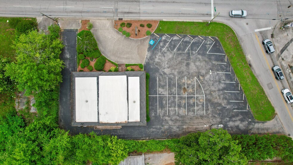 More Photos Of 4611 Hixson Pike, Hixson Office For Lease