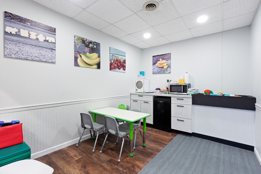 More Photos Of 1003 Wyoming Ave, Forty Fort Medical For Sale