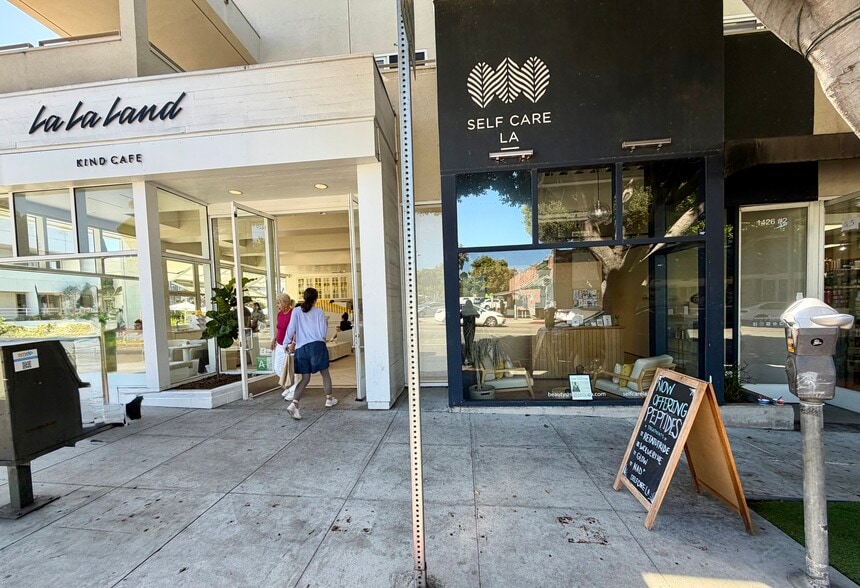 Primary Photo Of 1426 Montana Ave, Santa Monica Storefront For Lease