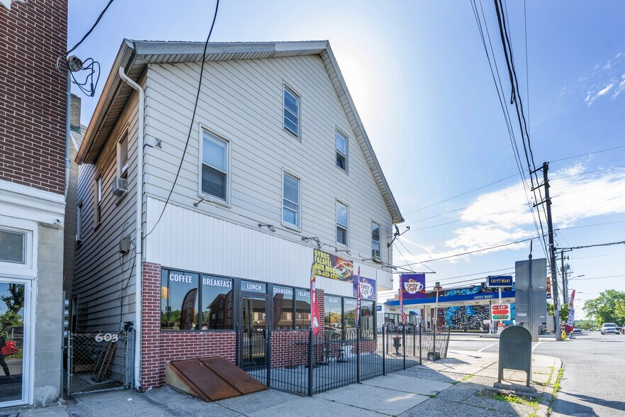 More Photos Of 601 Front St, Catasauqua Restaurant For Sale
