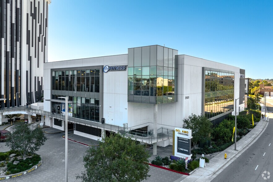 More Photos Of 21515 Hawthorne Blvd, Torrance Unknown For Lease