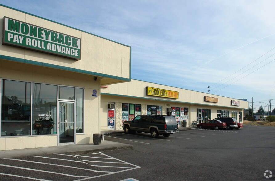 More Photos Of 11916 Pacific Hwy SW, Lakewood Freestanding For Lease