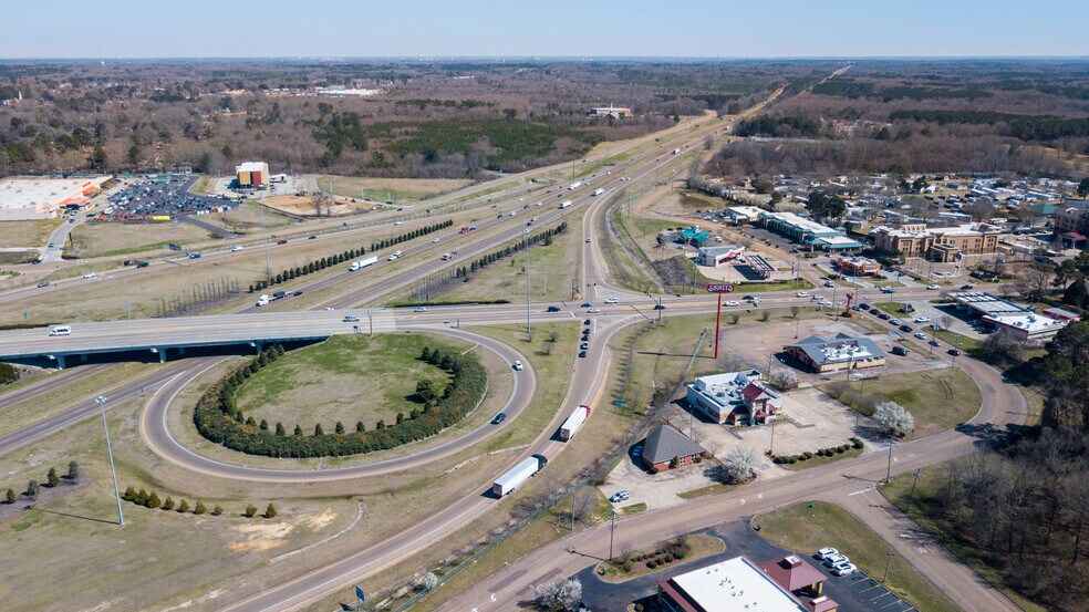 More Photos Of 102 Clinton Center Dr, Clinton Restaurant For Sale