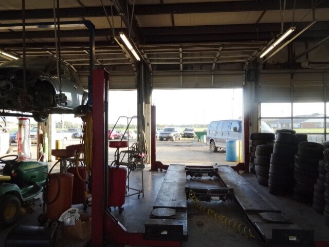 More Photos Of 106 S Sunset Dr, Butler Auto Repair For Sale