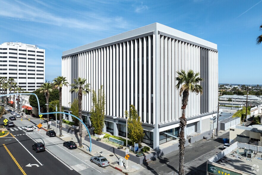 Primary Photo Of 3130 Wilshire Blvd, Santa Monica Office For Lease