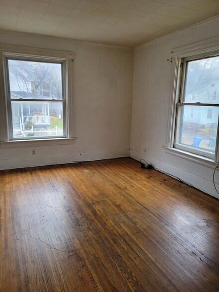 More Photos Of 65 Mason St, Rochester Apartments For Sale
