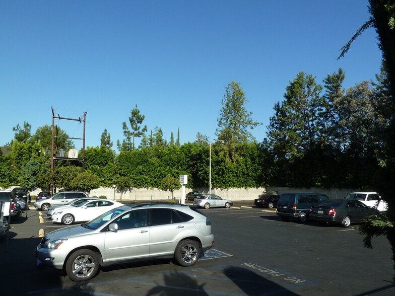 More Photos Of 855 N Lark Ellen Ave, West Covina Medical For Lease