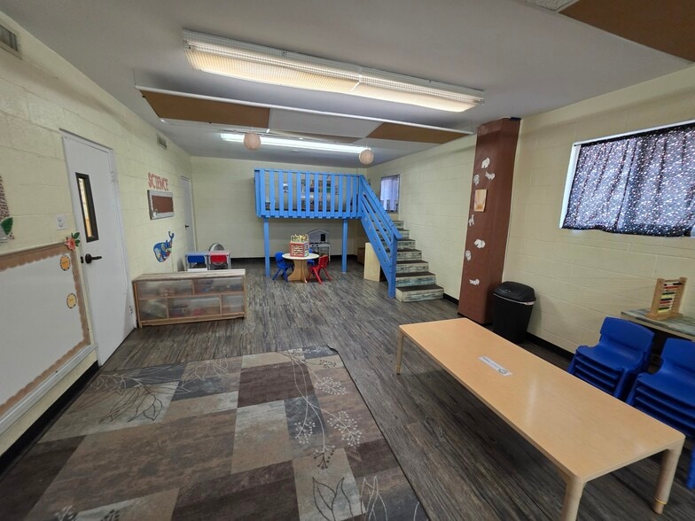 More Photos Of 1063 Aviation Blvd, Hermosa Beach Religious Facility For Sale