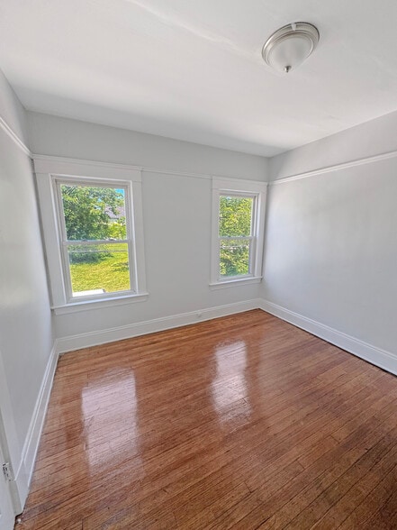 More Photos Of 1156 Carl Ave, Cleveland Apartments For Sale