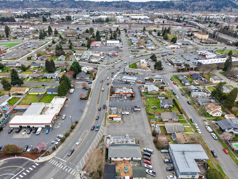 More Photos Of 914 Auburn Way S, Auburn Storefront For Sale