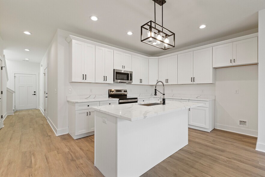 More Photos Of 114 Chella Ct, Sanford Multifamily For Sale